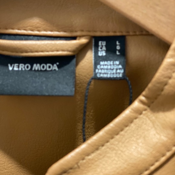 Moto style imitation leather jacket. - Picture 5 of 5